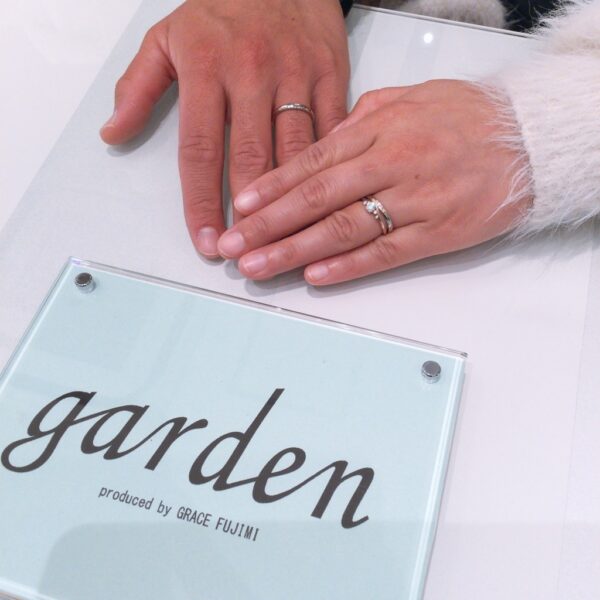 ラパージュの婚約指輪とミルク＆ストロベリーの結婚指輪をご成約頂きました